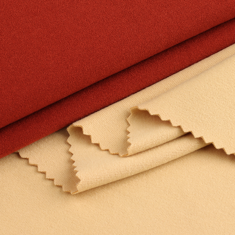 Warm Fabric Materials Guide: How to Choose, Source, and Sell the Best Insulating Textiles for Fall/Winter 2025